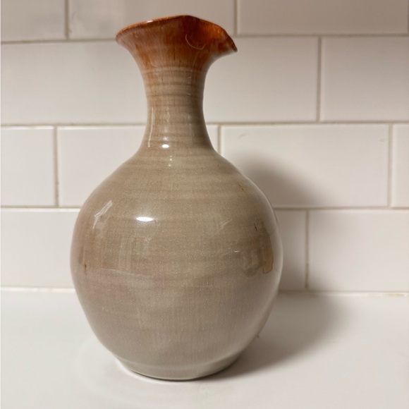 Handmade Other - Handcrafted pottery Vase with Brown and Cream Tones